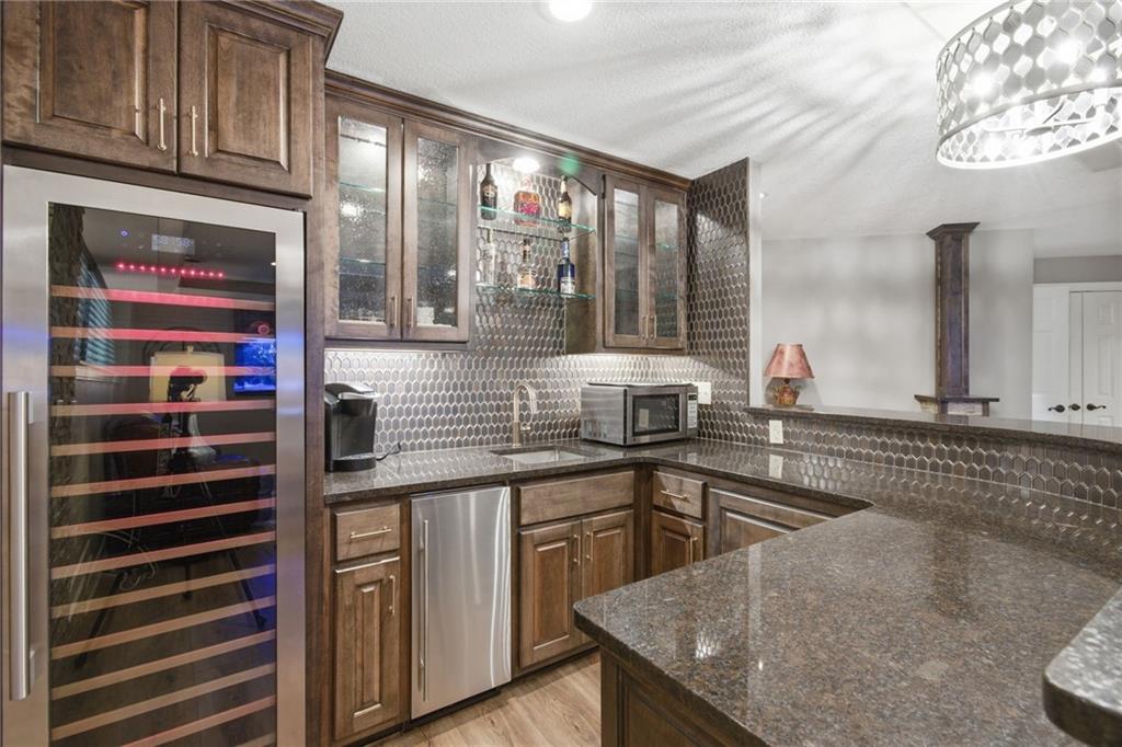 1025 Northeast Moss Point Road Lee's Summit, MO 64064 - Photo 57 of 96