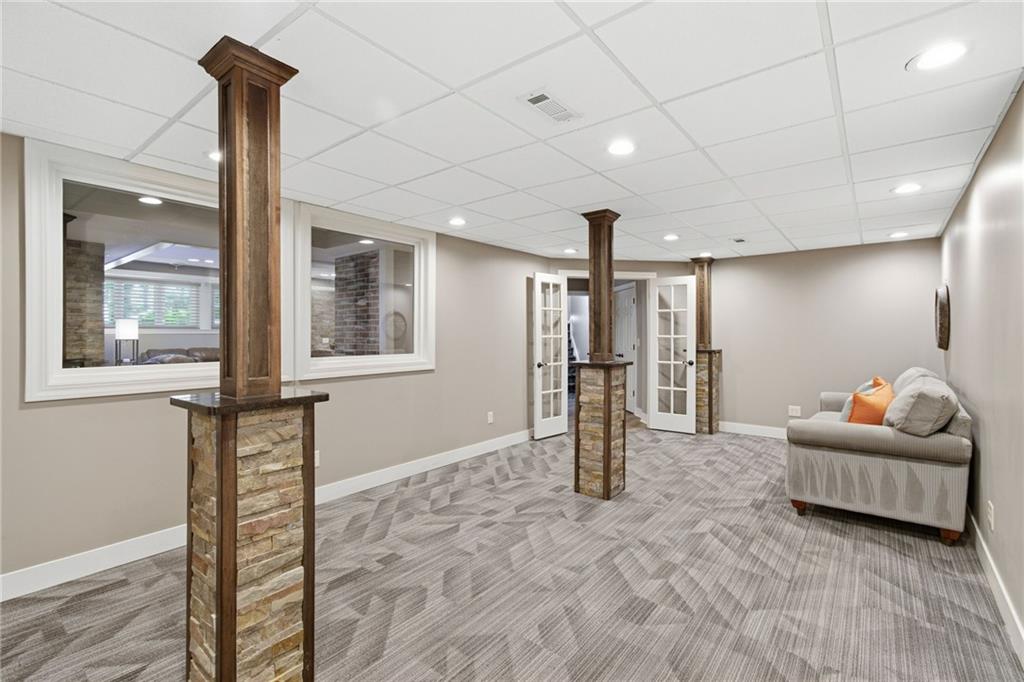 1025 Northeast Moss Point Road Lee's Summit, MO 64064 - Photo 63 of 96