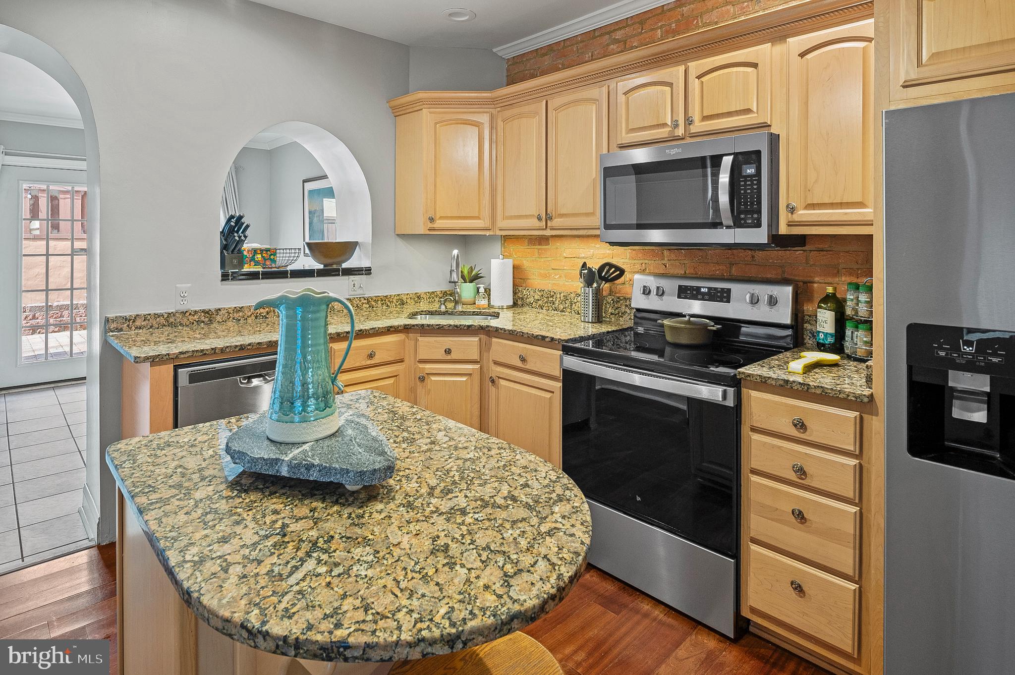 3304 O Donnell Street Baltimore, MD 21224 - Photo 11 of 42 Kitchen (alt view)