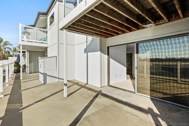 a view of an outdoor space