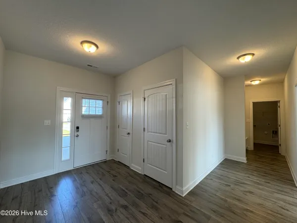 $2,600 | 592 Appalachian Trail South, Jacksonville, NC 28546