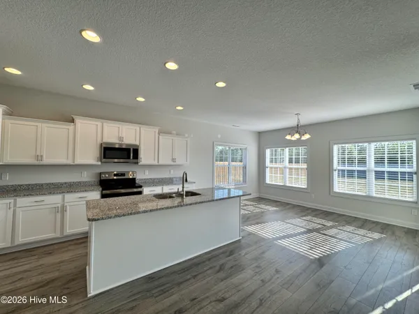 $2,600 | 592 Appalachian Trail South, Jacksonville, NC 28546