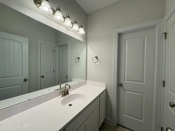 $2,600 | 592 Appalachian Trail South, Jacksonville, NC 28546