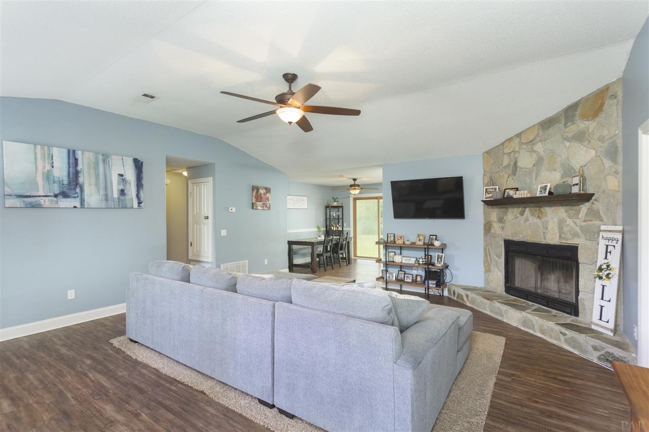 7473 Dunwalt Road Pensacola, FL 32526 - Photo 8 of 36 Gallery Image 8