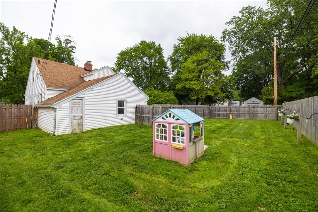 695 Eaton Road Irondequoit, NY 14617 - Photo 28 of 34