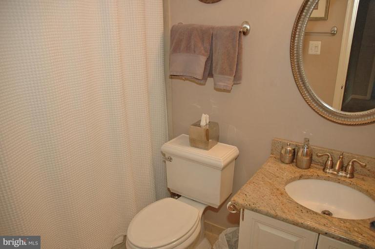 7600 Bertito Lane Springfield, VA 22153 - Photo 6 of 27 Bath #2
