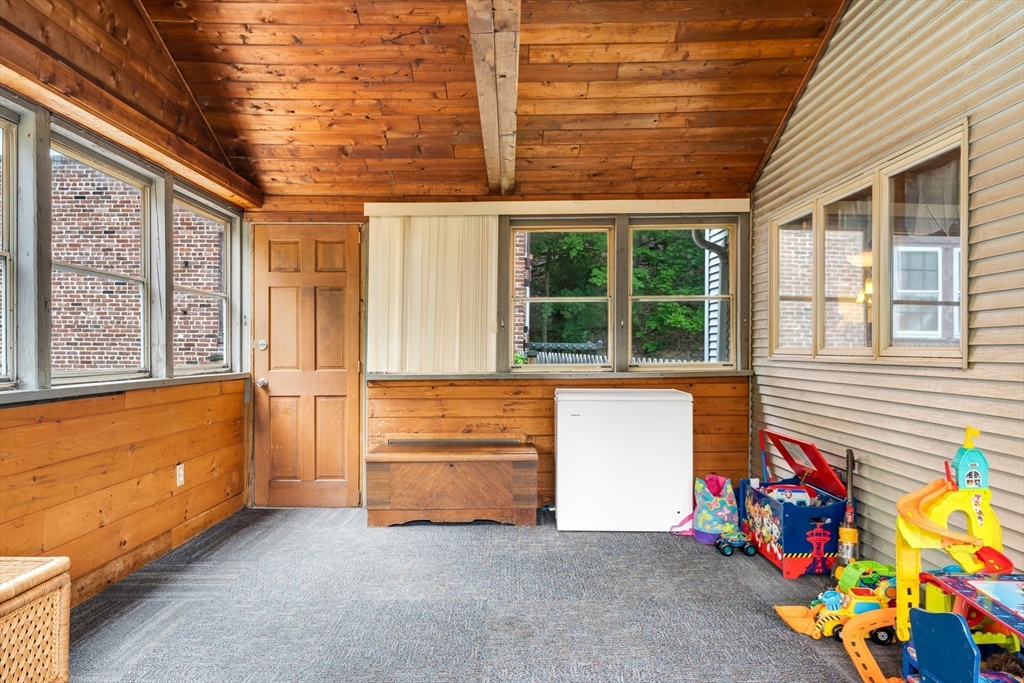 142 Mason Street Woonsocket, RI 02895 - Photo 12 of 23 Gallery Image 12