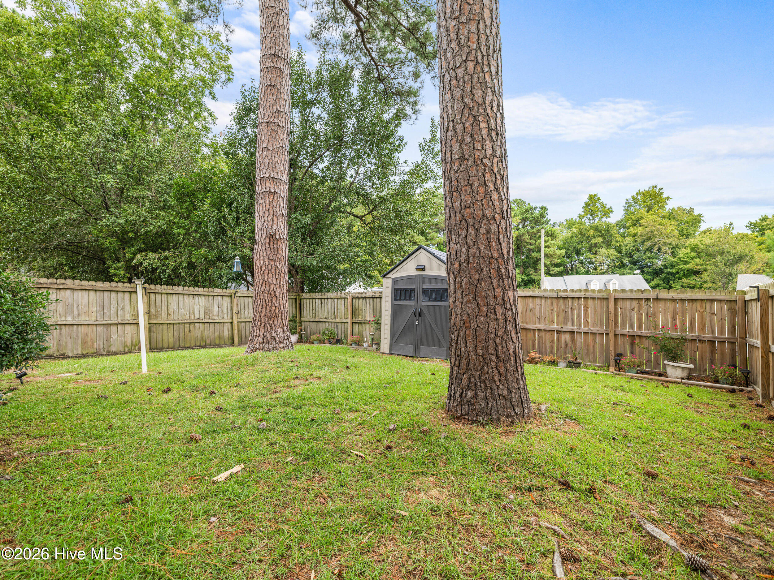 542 Shadowridge Road Jacksonville, NC 28546 - Photo 30 of 33 Gallery Image 30