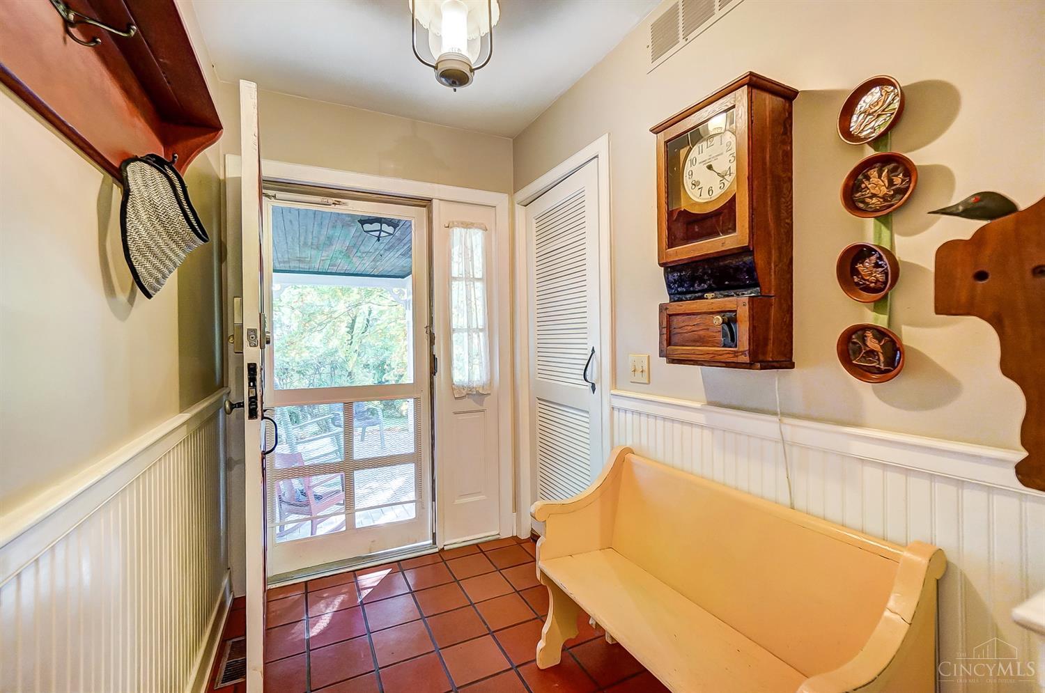10305 Montgomery Road Montgomery, OH 45242 - Photo 24 of 66 Gallery Image 24