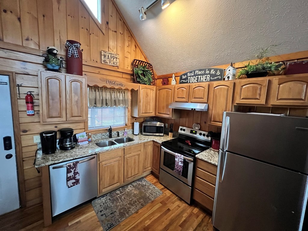 1663 Raccoon Den Way Sevierville, TN 37862 - Photo 8 of 29 Gallery Image 8