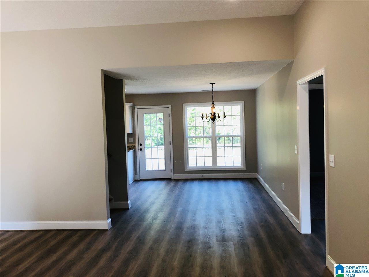112 Sunset Alice Lane Anniston, AL 36207 - Photo 3 of 27