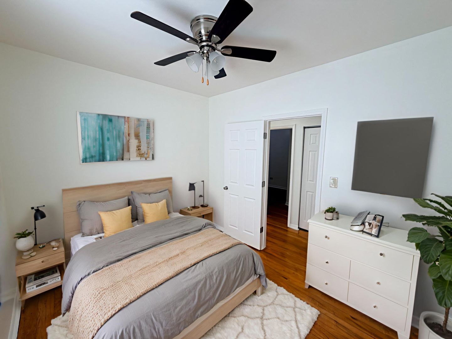 1322 West 57th Street, Unit 2 Chicago, IL 60636 - Photo 11 of 21