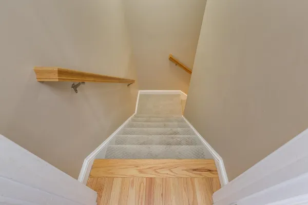 $1,079,000 | 17 Nottingham Road, Windham, NH 03087