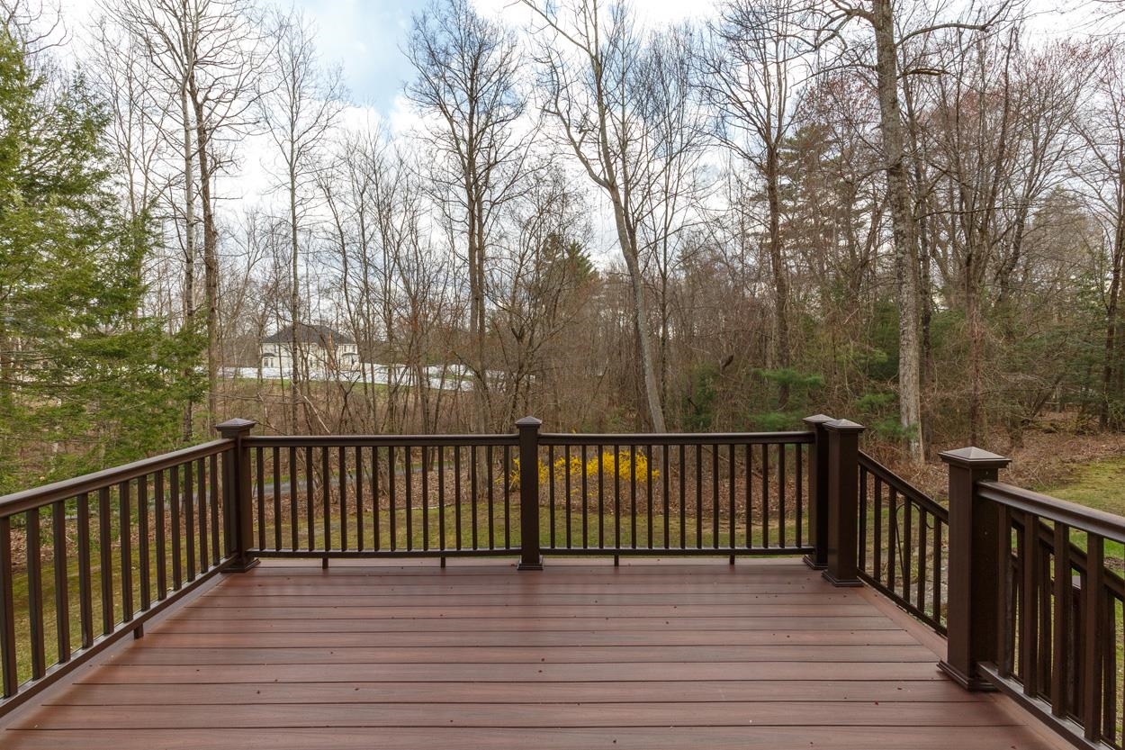 17 Nottingham Road Windham, NH 03087 - Photo 43 of 53