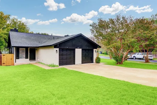 $595,000 | 11417 Ptarmigan Drive, Austin, TX 78758
