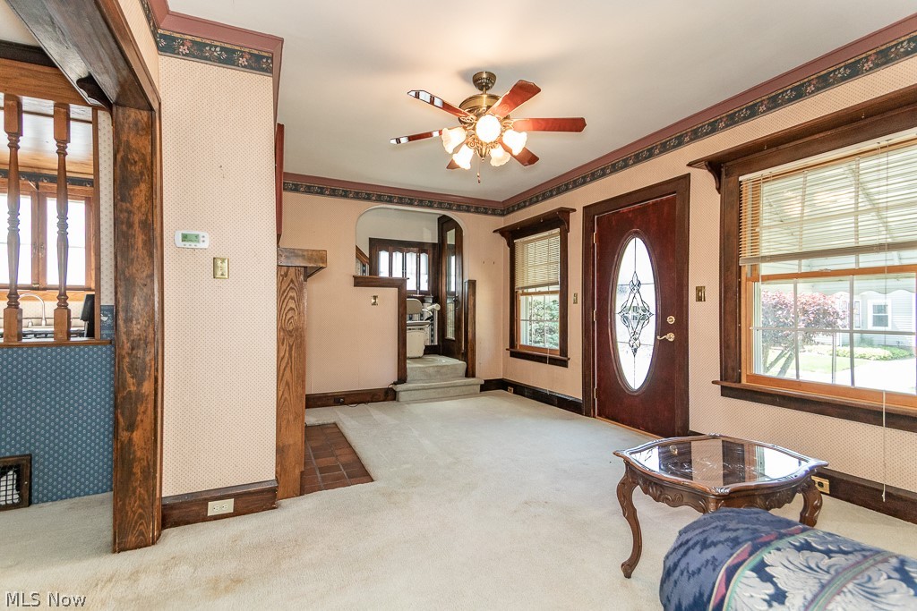 17709 Crestland Road Cleveland, OH 44119 - Photo 17 of 42 Front Living Room