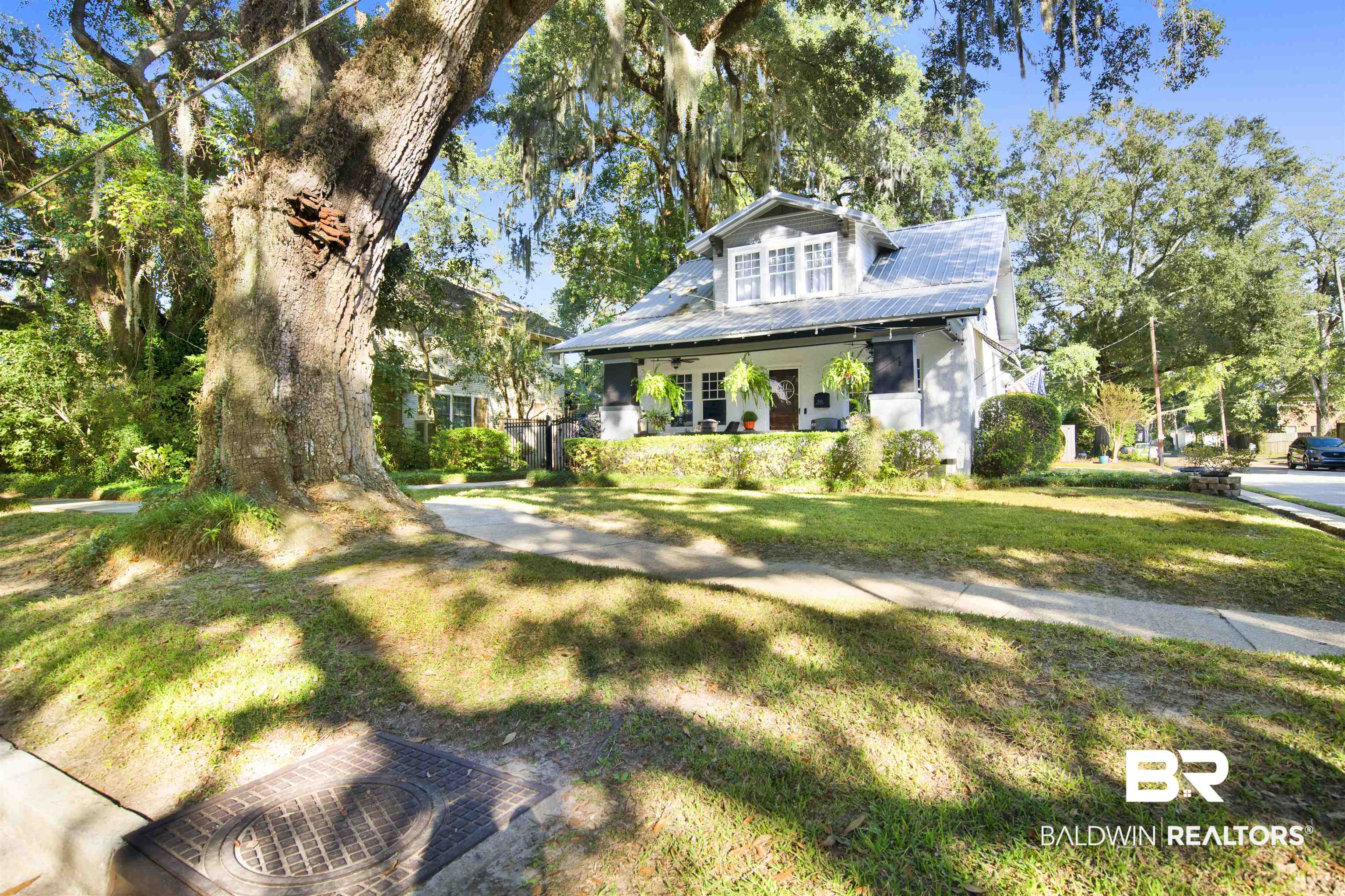 300 Park Avenue Mobile, AL 36607 - Photo 2 of 44
