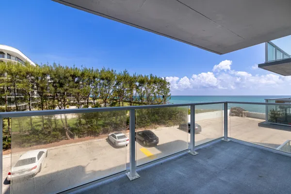 $287,500 | 3450 South Ocean Boulevard, Unit 206, Palm Beach, FL 33480