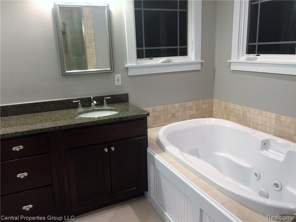 1467 Villa Road Birmingham, MI 48009 - Photo 14 of 23 Photo Dec 20, 6 04 55 PM.jpg