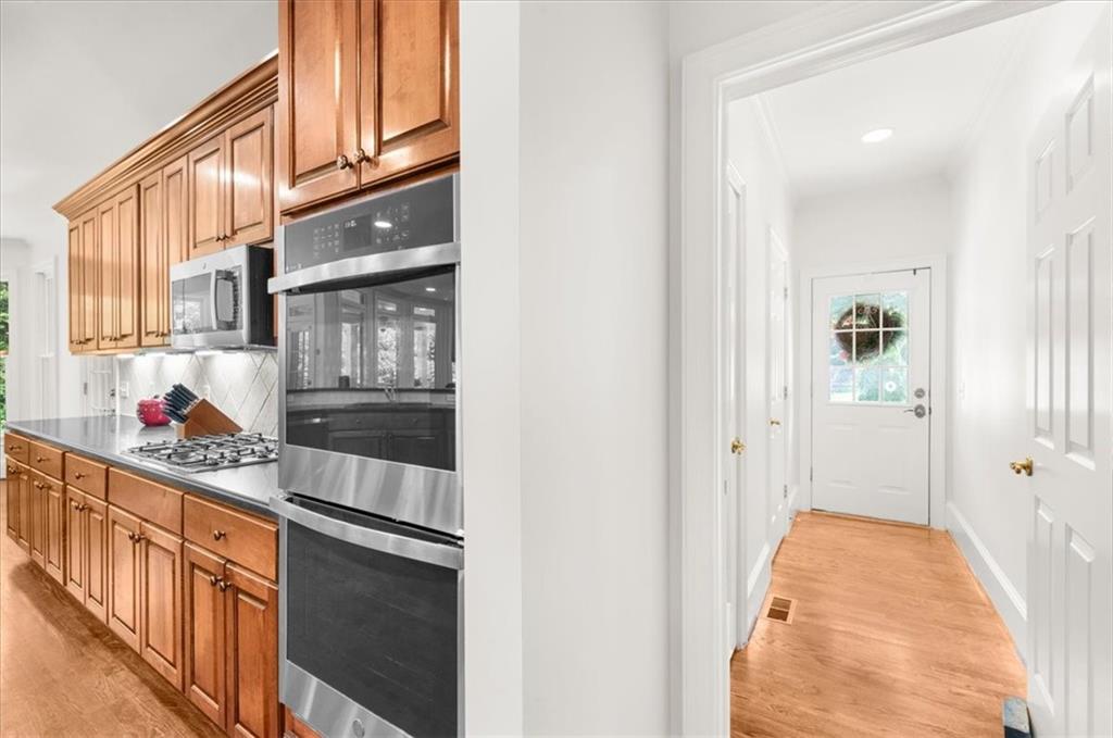 7630 Stratton Point Suwanee, GA 30024 - Photo 25 of 97