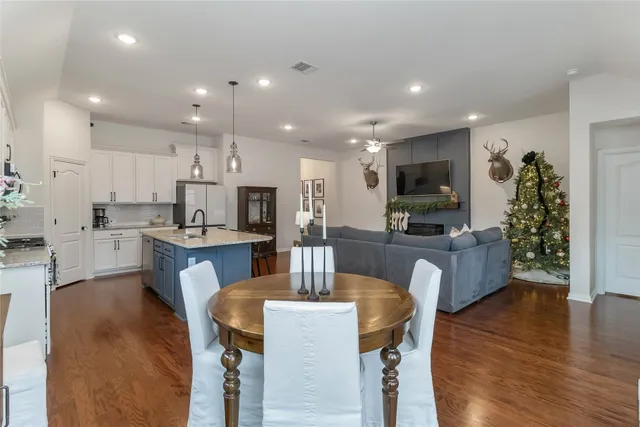 $429,999 | 116 Acacia Pass, Bastrop, TX 78602