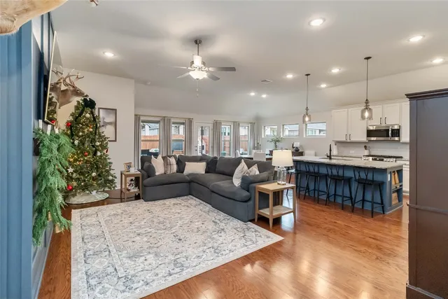 $429,999 | 116 Acacia Pass, Bastrop, TX 78602