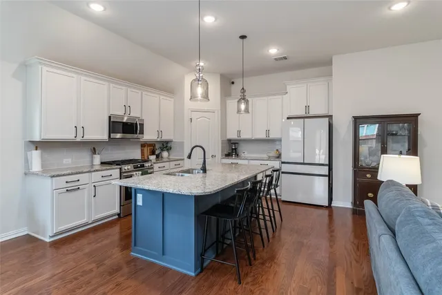 $429,999 | 116 Acacia Pass, Bastrop, TX 78602