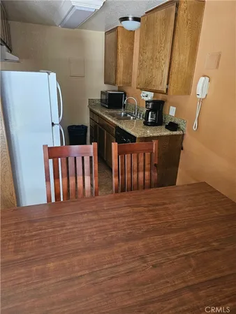 $290,000 | 194 Rockledge Lane, Lake Arrowhead, CA 92352