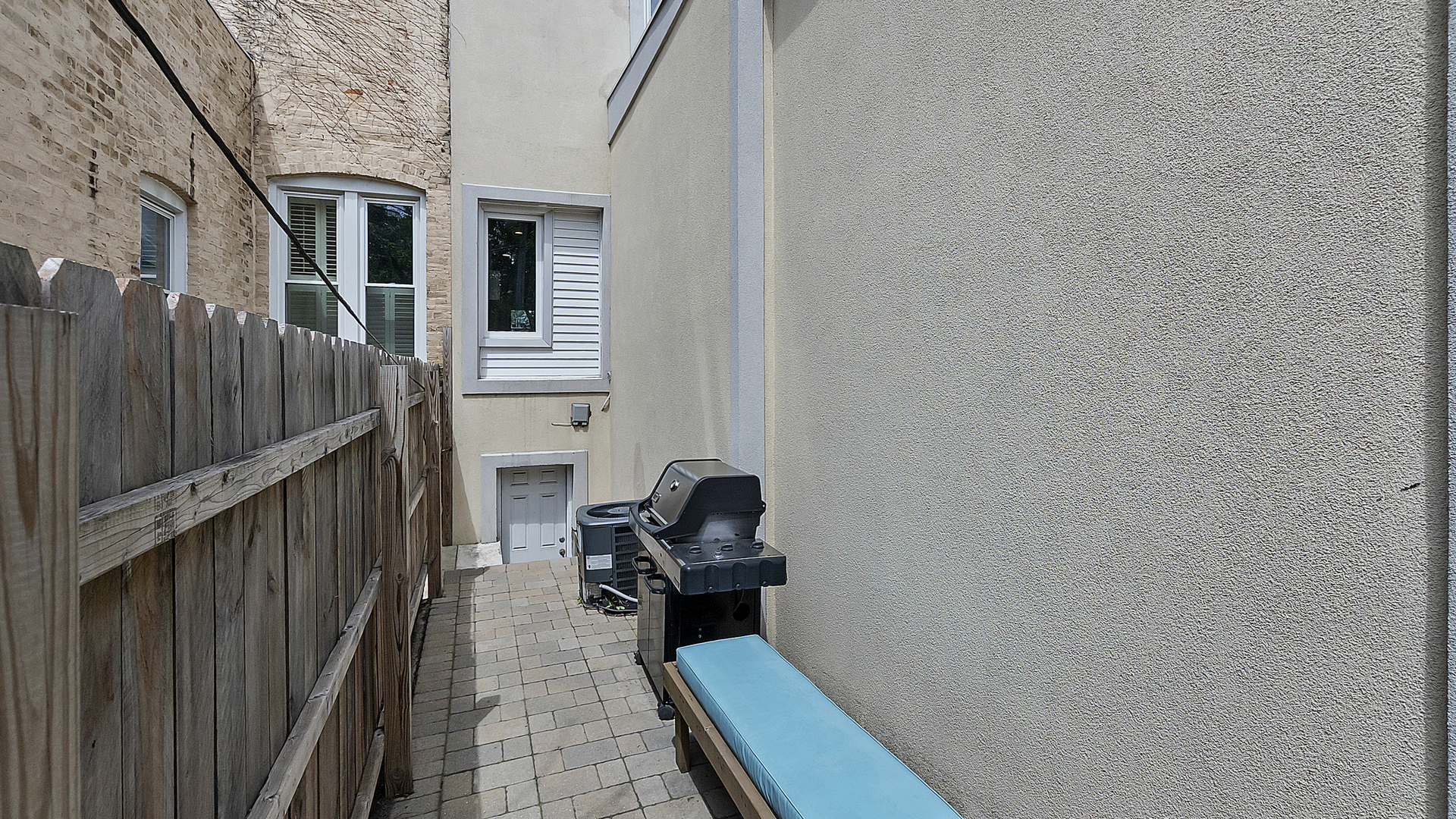 2339 West Maypole Avenue Chicago, IL 60612 - Photo 16 of 20