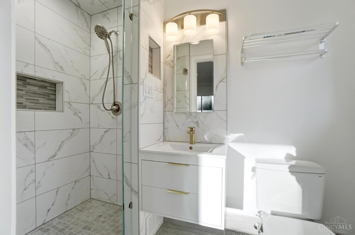 8743 Weller Road Montgomery, OH 45249 - Photo 20 of 33 Gallery Image 20