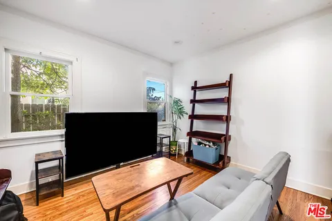 $1,749,000 | 330 North Gower Street, Los Angeles, CA 90004