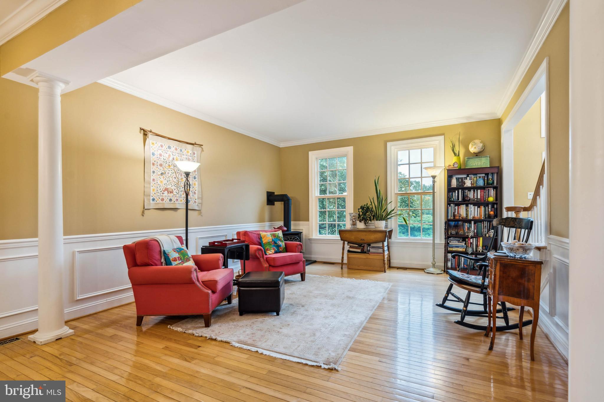 818 Nesbitt Road Ambler, PA 19002 - Photo 4 of 41