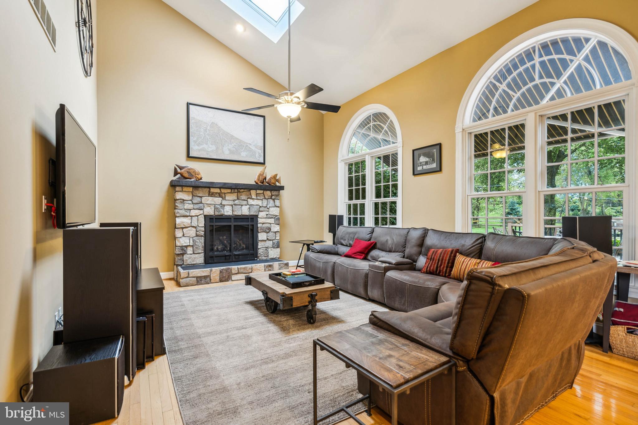 818 Nesbitt Road Ambler, PA 19002 - Photo 9 of 41 Family Room