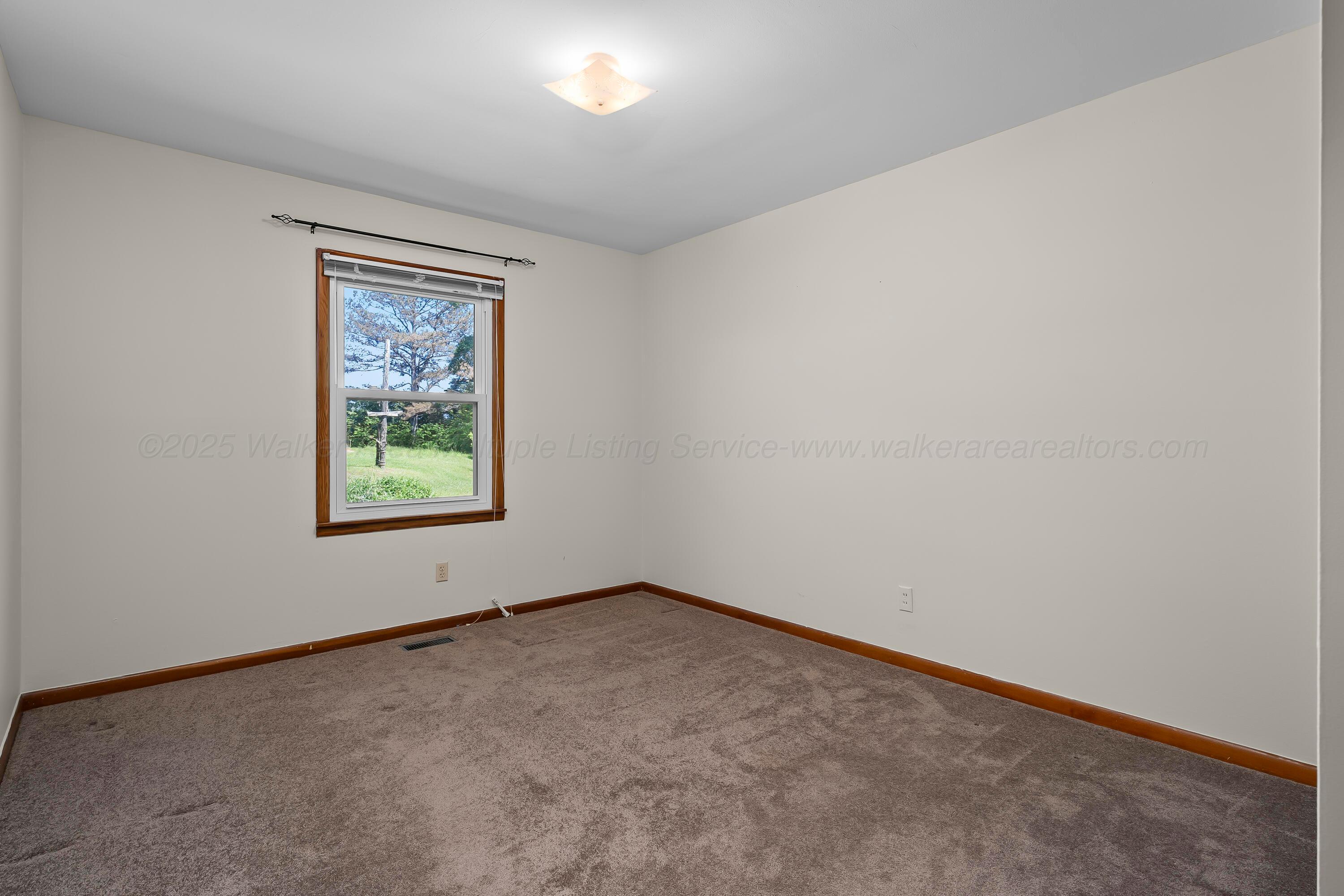730 Thach Loop Jasper, AL 35503 - Photo 20 of 26 DSC00137-95-16