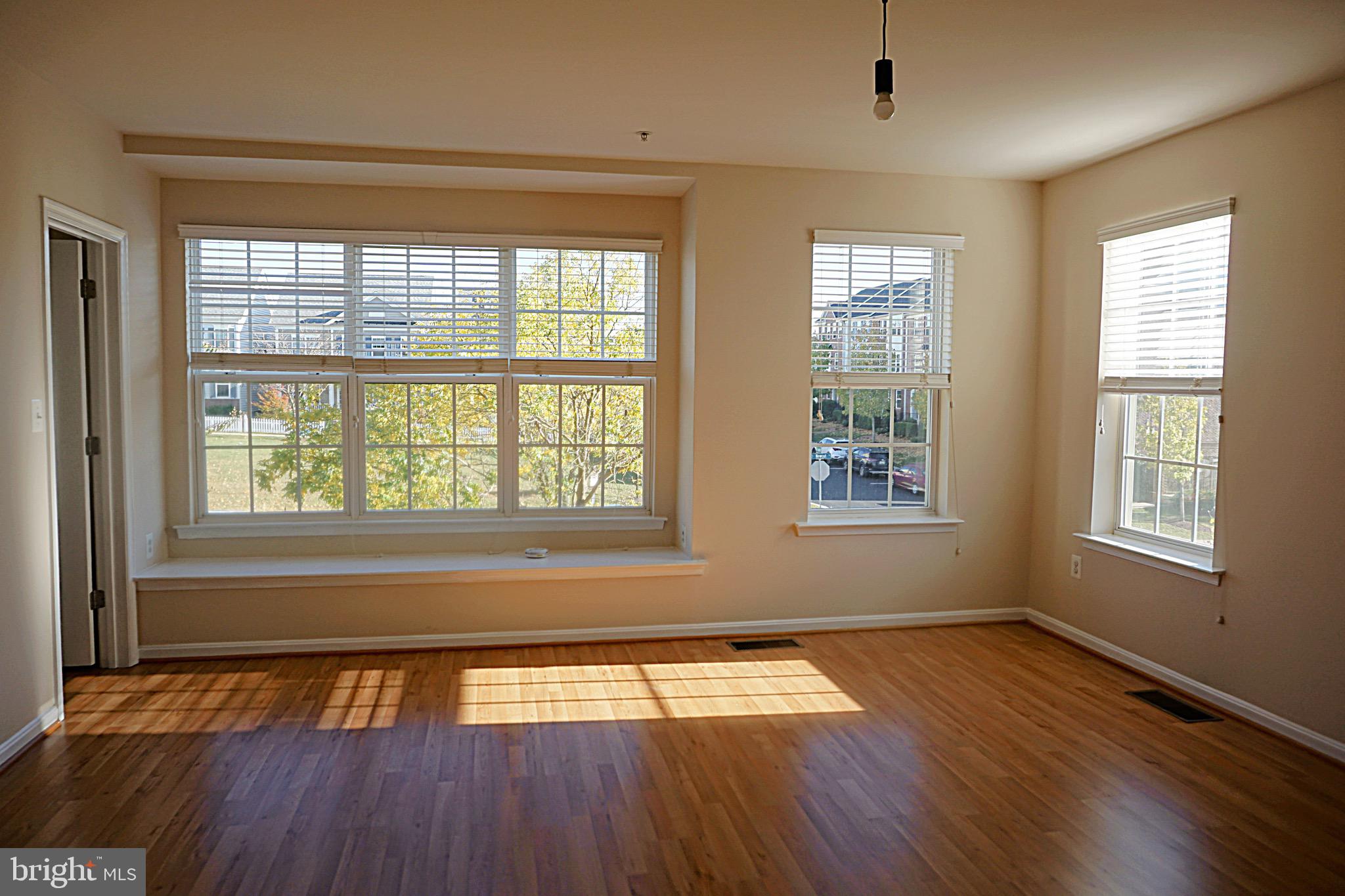 22922 Newcut Road, Unit 2251 Clarksburg, MD 20871 - Photo 13 of 27