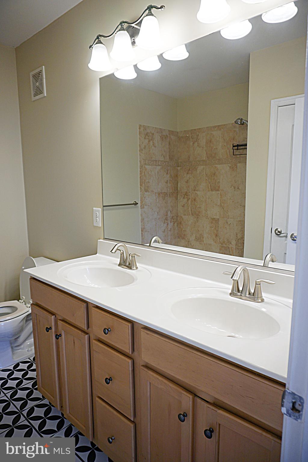 22922 Newcut Road, Unit 2251 Clarksburg, MD 20871 - Photo 15 of 27