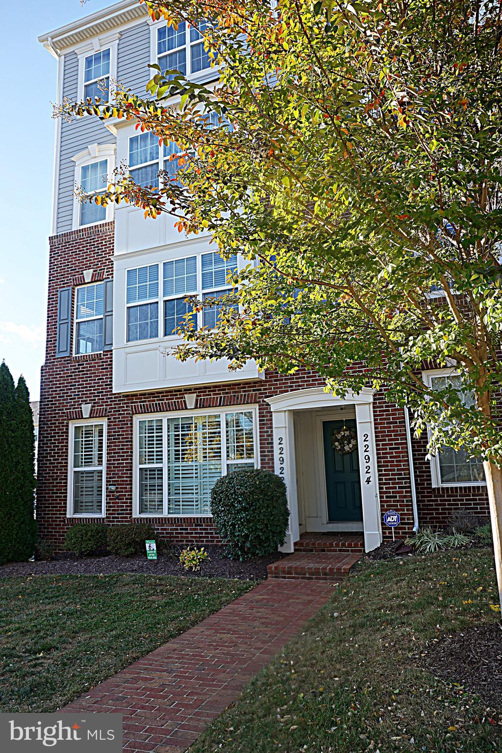 22922 Newcut Road, Unit 2251 Clarksburg, MD 20871 - Photo 3 of 27
