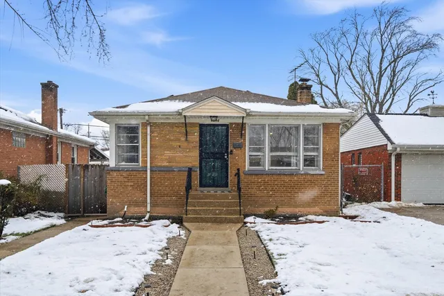 $259,000 | 1016 Hull Avenue, Westchester, IL 60154
