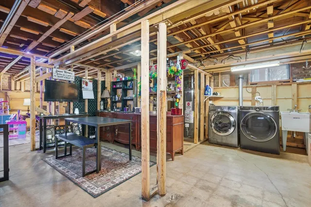 $259,000 | 1016 Hull Avenue, Westchester, IL 60154