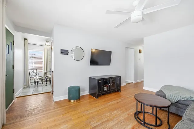 $259,000 | 1016 Hull Avenue, Westchester, IL 60154