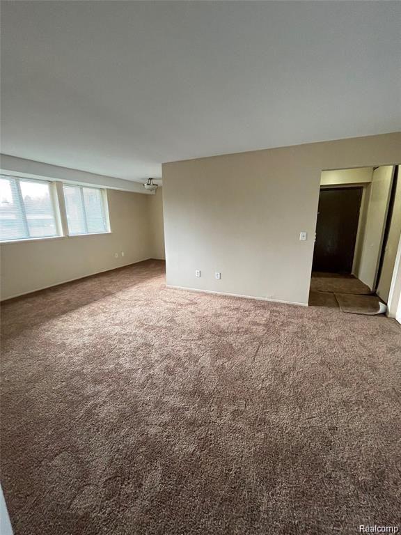 30056 West 12 Mile Road, Unit 73 Farmington, MI 48334 - Photo 4 of 9