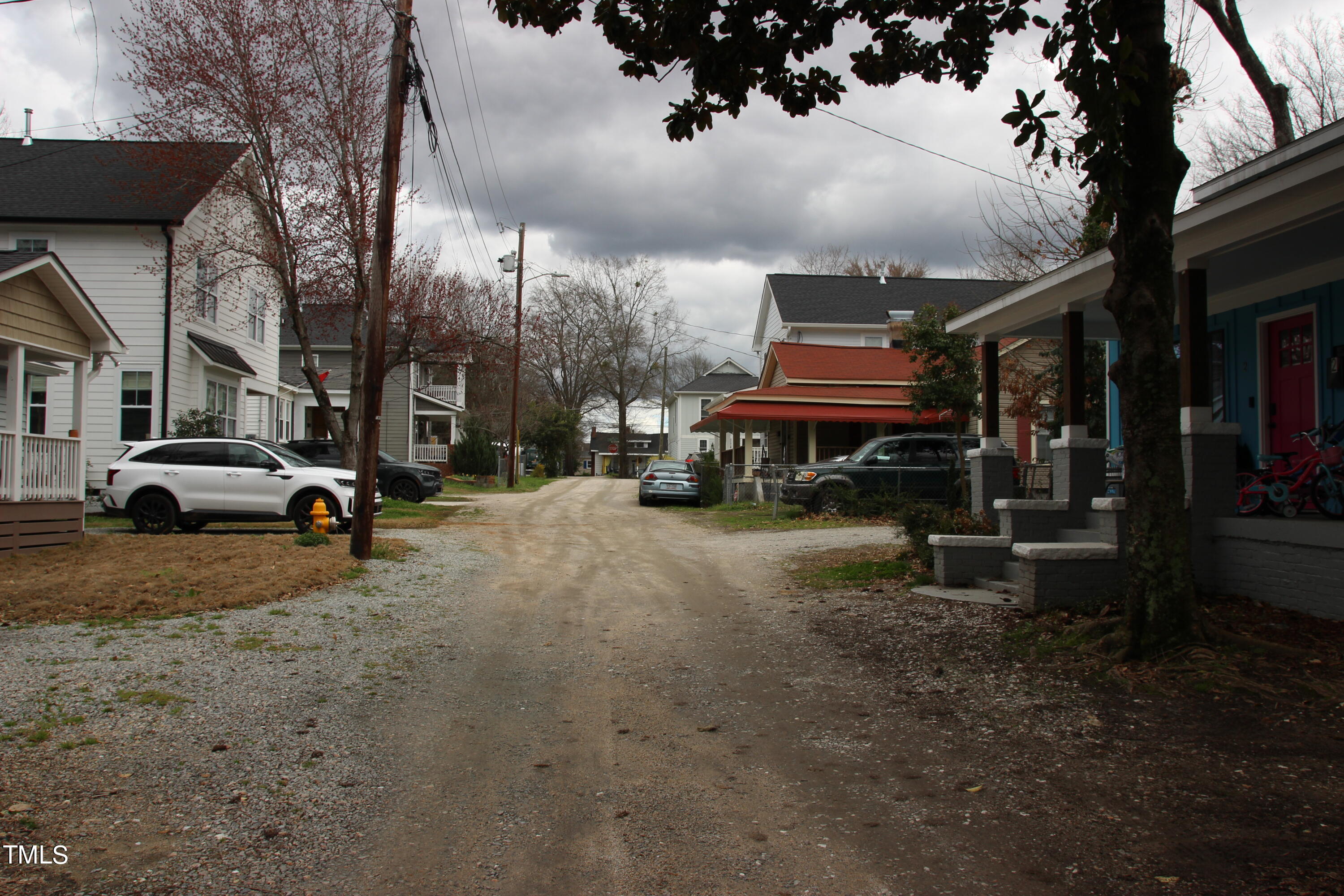 303 South State Street Raleigh, NC 27601 - Photo 28 of 29 Alley view