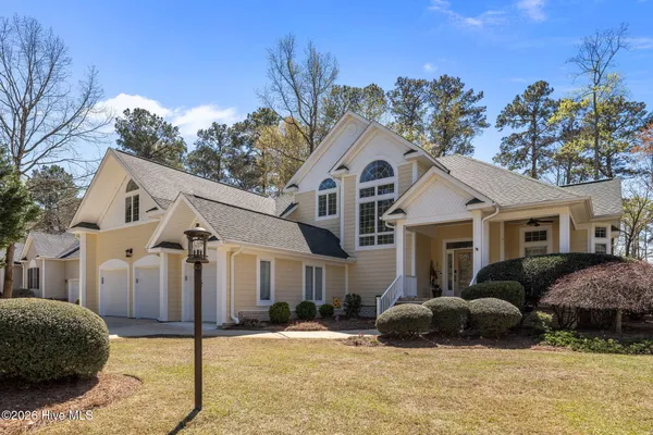 $590,000 | 922 Potomac Drive, Chocowinity, NC 27817