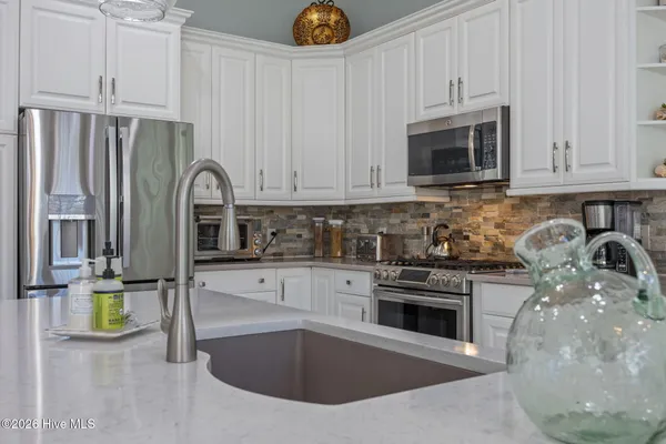 $590,000 | 922 Potomac Drive, Chocowinity, NC 27817