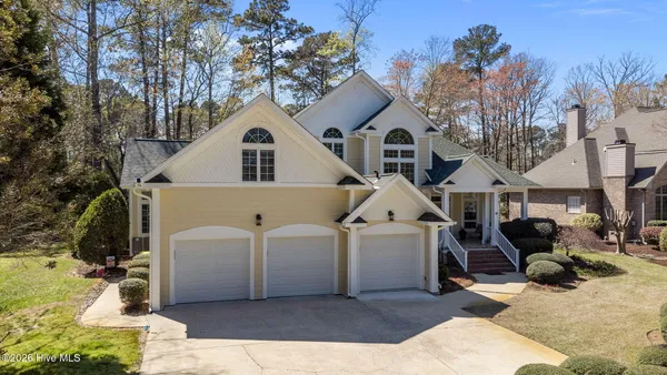 $590,000 | 922 Potomac Drive, Chocowinity, NC 27817