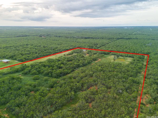 $276,465 | 0 East Hwy 16, Jourdanton, TX 78026
