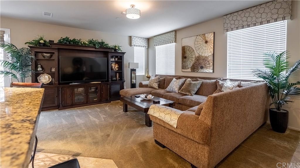 10975 Sagecrest Place Riverside, CA 92503 - Photo 3 of 27 Gallery Image 3