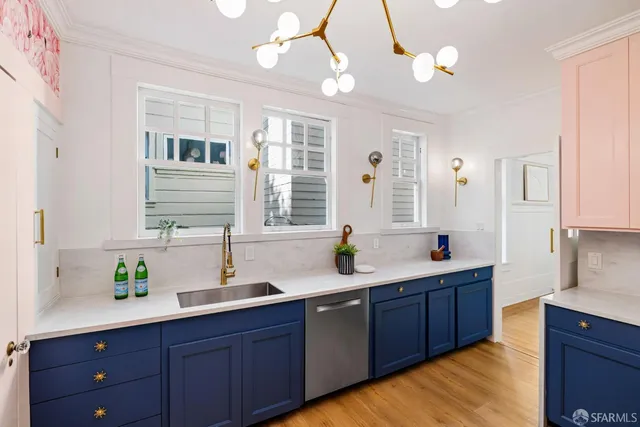 $995,000 | 1242 Washington Street, San Francisco, CA 94108