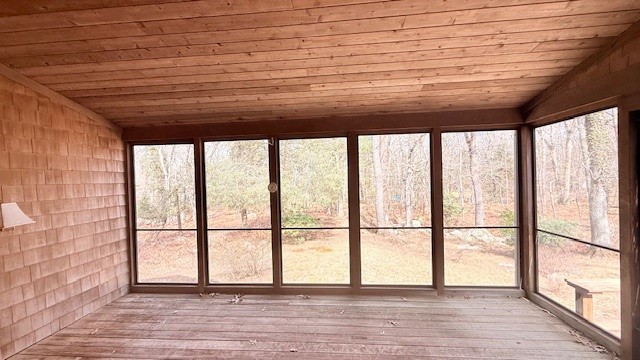 67 Stonehenge Road South Kingstown, RI 02881 - Photo 20 of 37 Screened in Porch