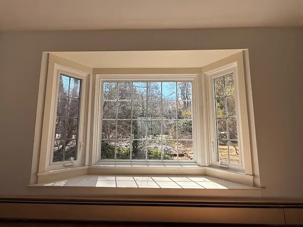 $650,000 | 67 Stonehenge Road, South Kingstown, RI 02881